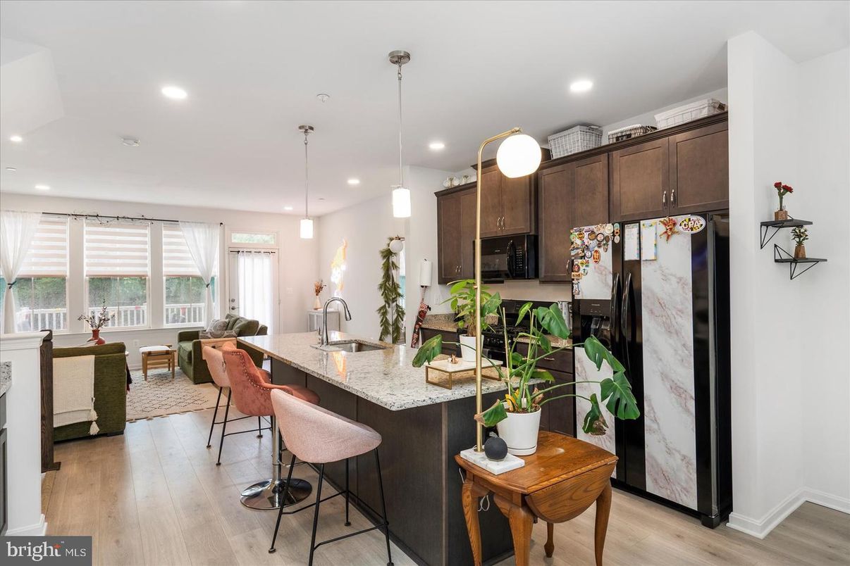 Dining room, Interior, Kitchen, Pendant Lights, Recessed Lighting, Wood Texture Flooring