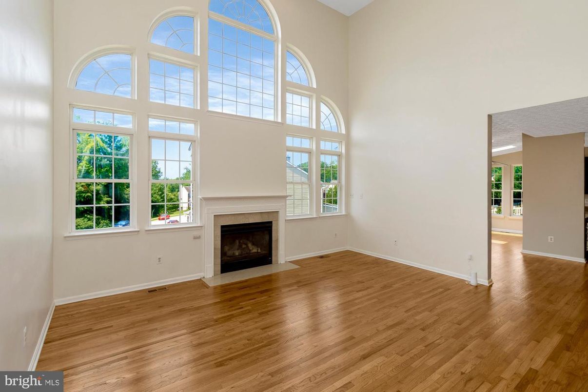 Empty room, Fireplace, Interior, Wood Texture Flooring