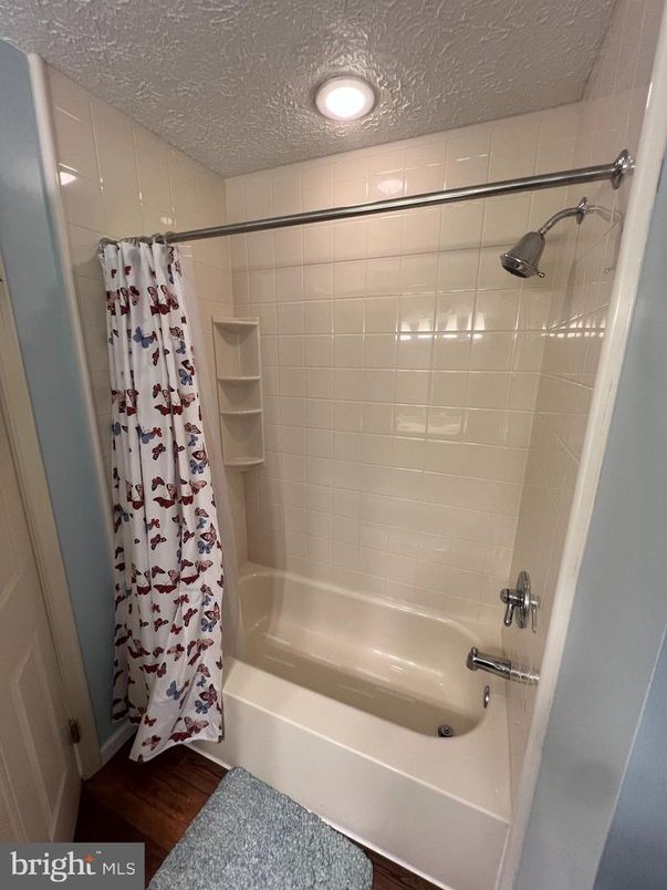 Bathroom, Interior, Recessed Lighting, Wood Texture Flooring