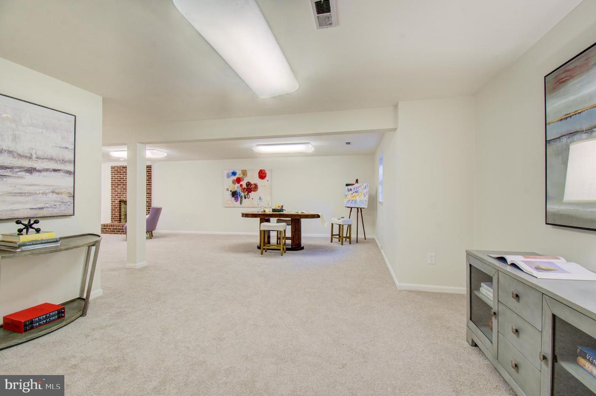 Dining room, Interior