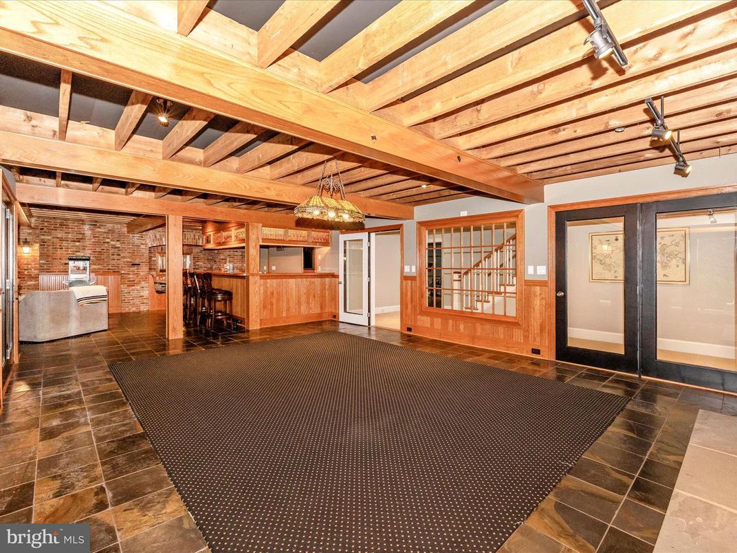 Interior, Pendant Lights, Stone Walls, Wooden Beams