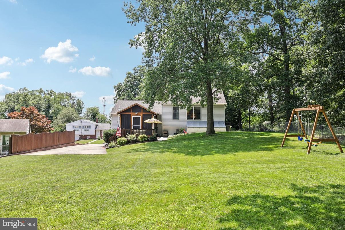 Backyard, Exterior, Playground