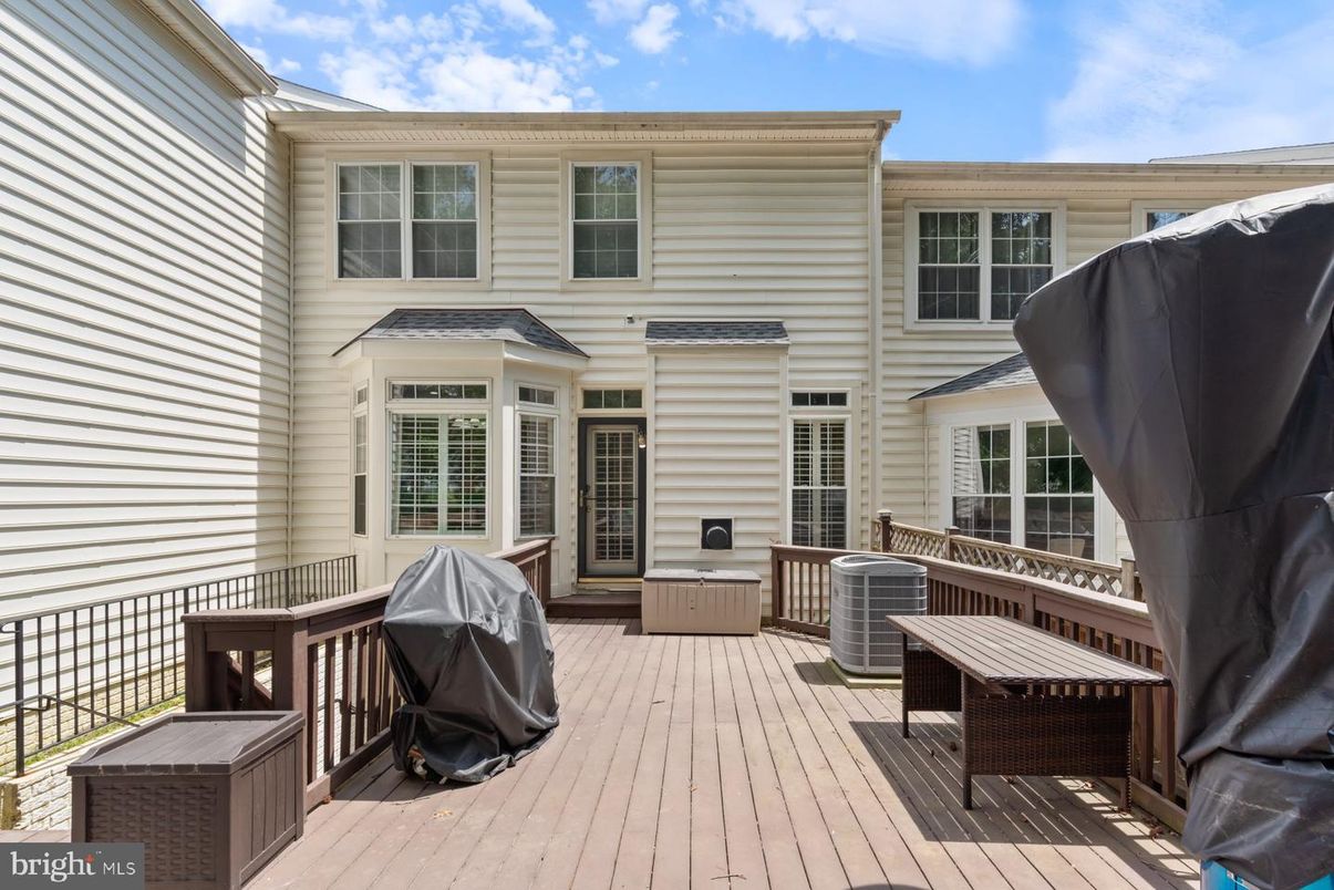 Exterior, Hot Tub