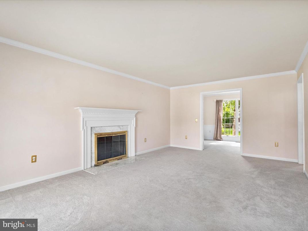 Empty room, Fireplace, Interior
