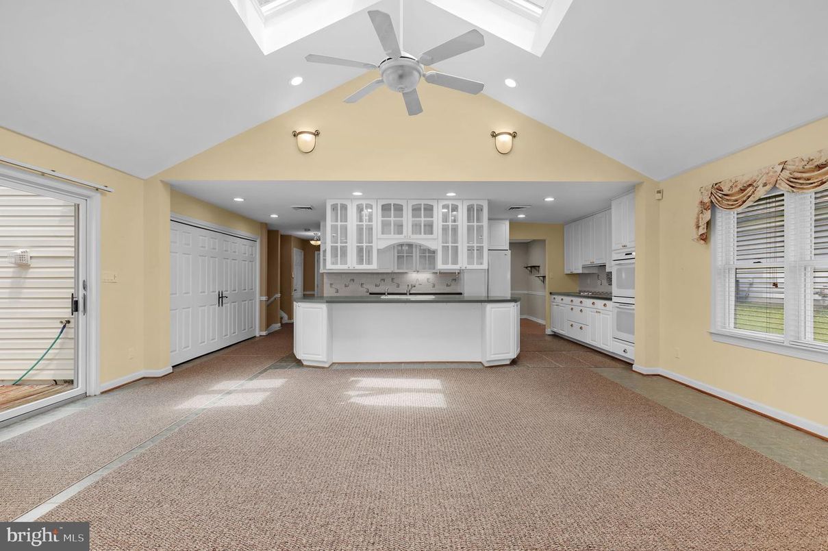 Interior, Kitchen, Recessed Lighting