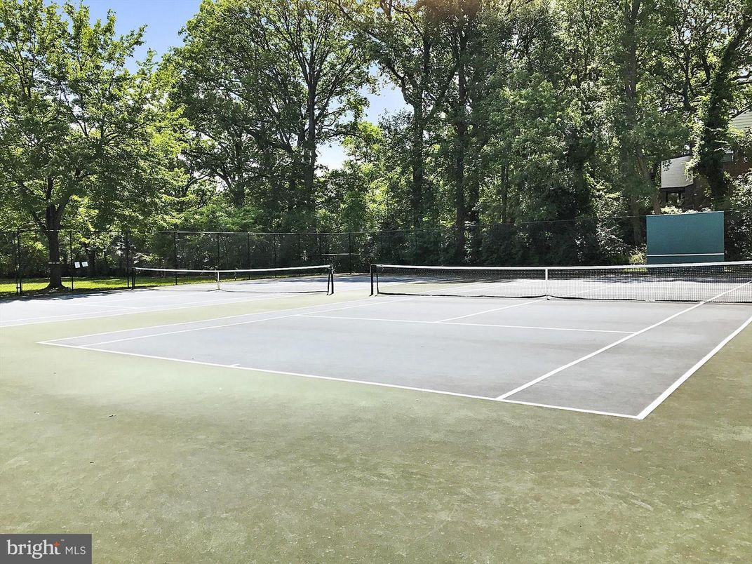 Exterior, Tennis Courts