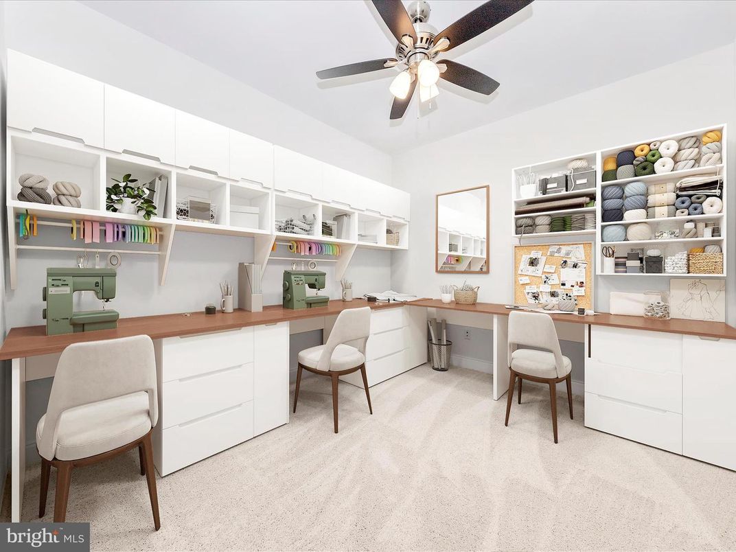 Home Office, Interior