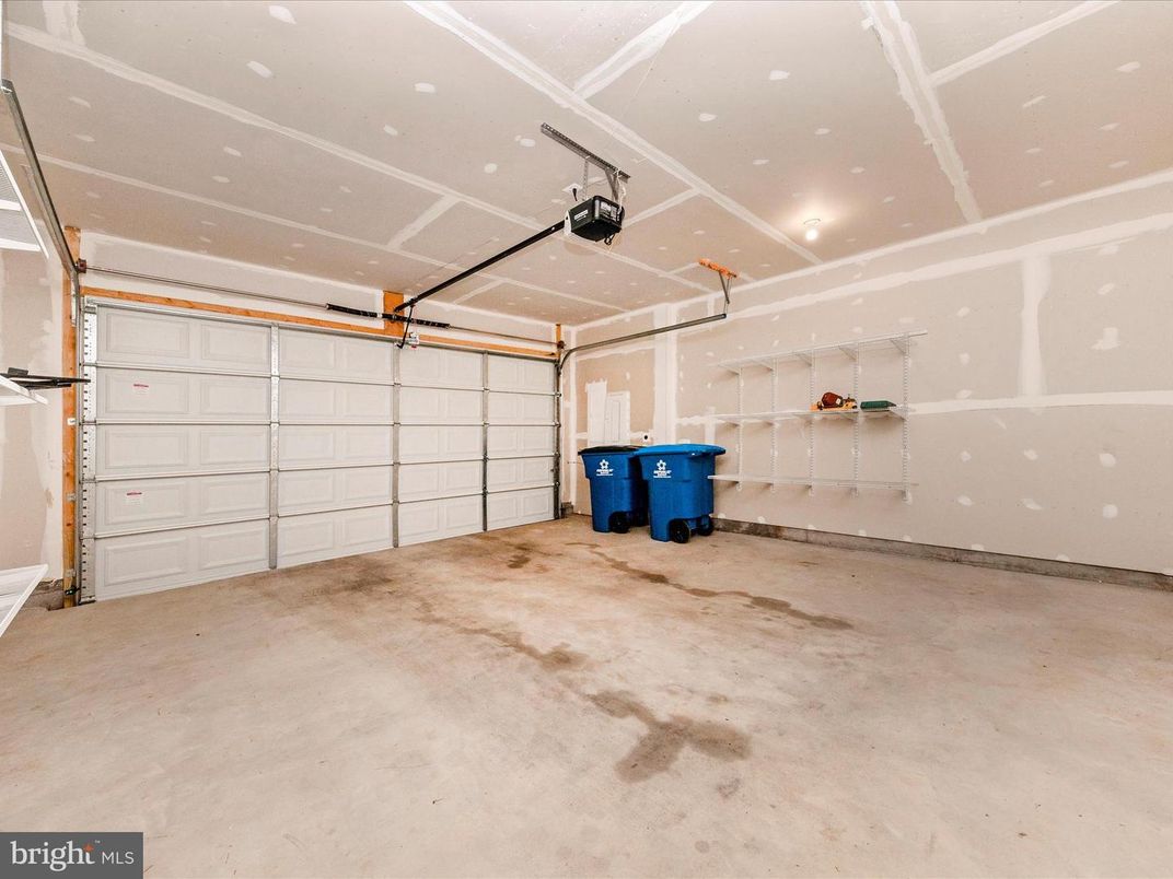 Garage, Interior, Recessed Lighting