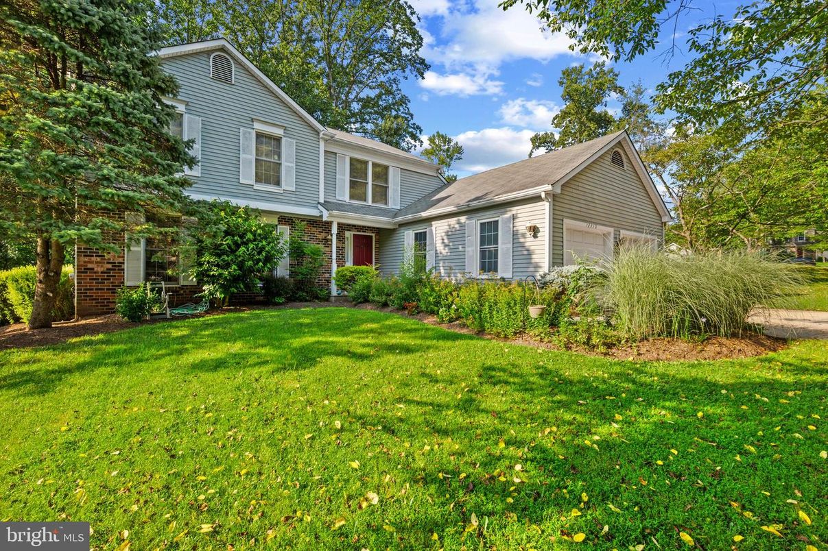 Attached, Backyard, Exterior, Facade, Brick Facade, Farmhouse