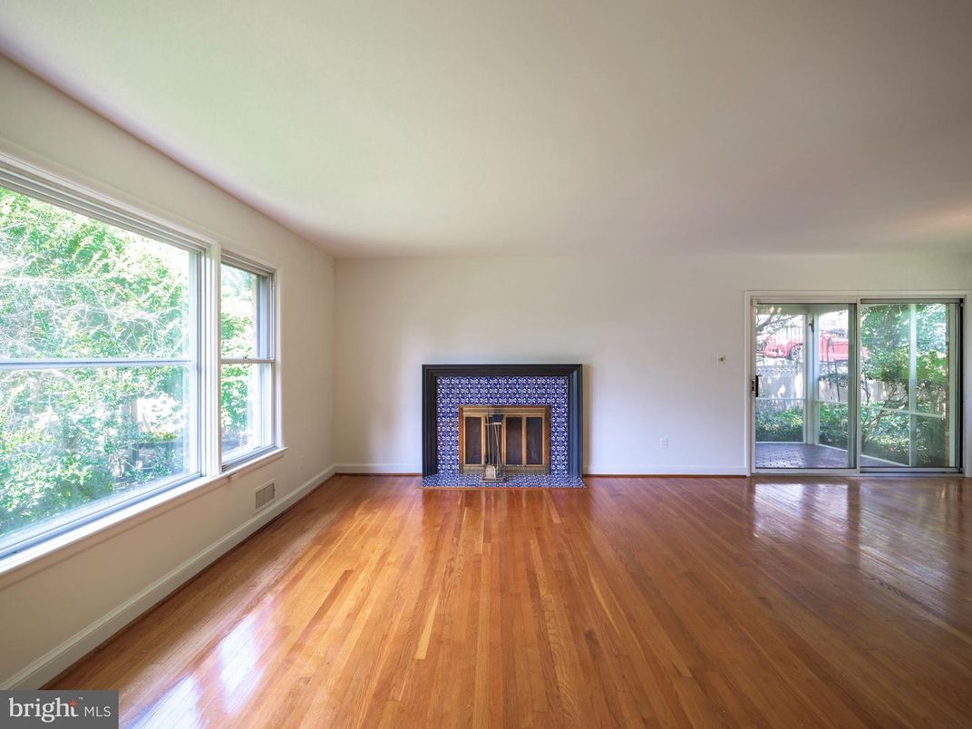 Empty room, Fireplace, Interior, Wood Texture Flooring