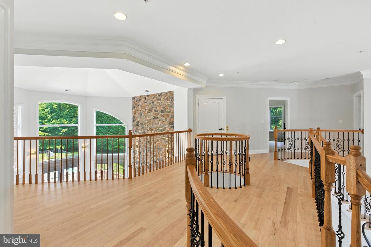 Interior, Recessed Lighting, Stone Walls, Wood Texture Flooring
