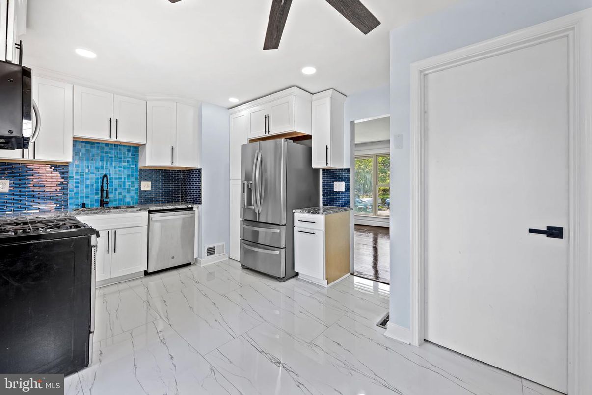 Interior, Kitchen, Marble, Recessed Lighting