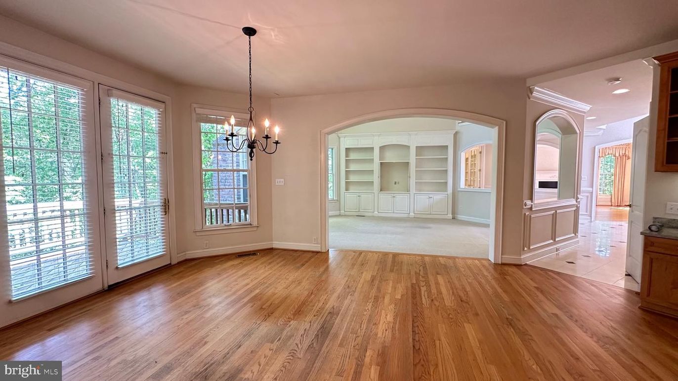 Chandelier, Empty room, Interior, Recessed Lighting, Wood Texture Flooring