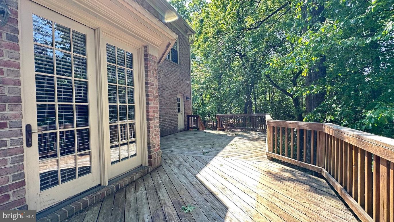 Exterior, Wood Texture Flooring