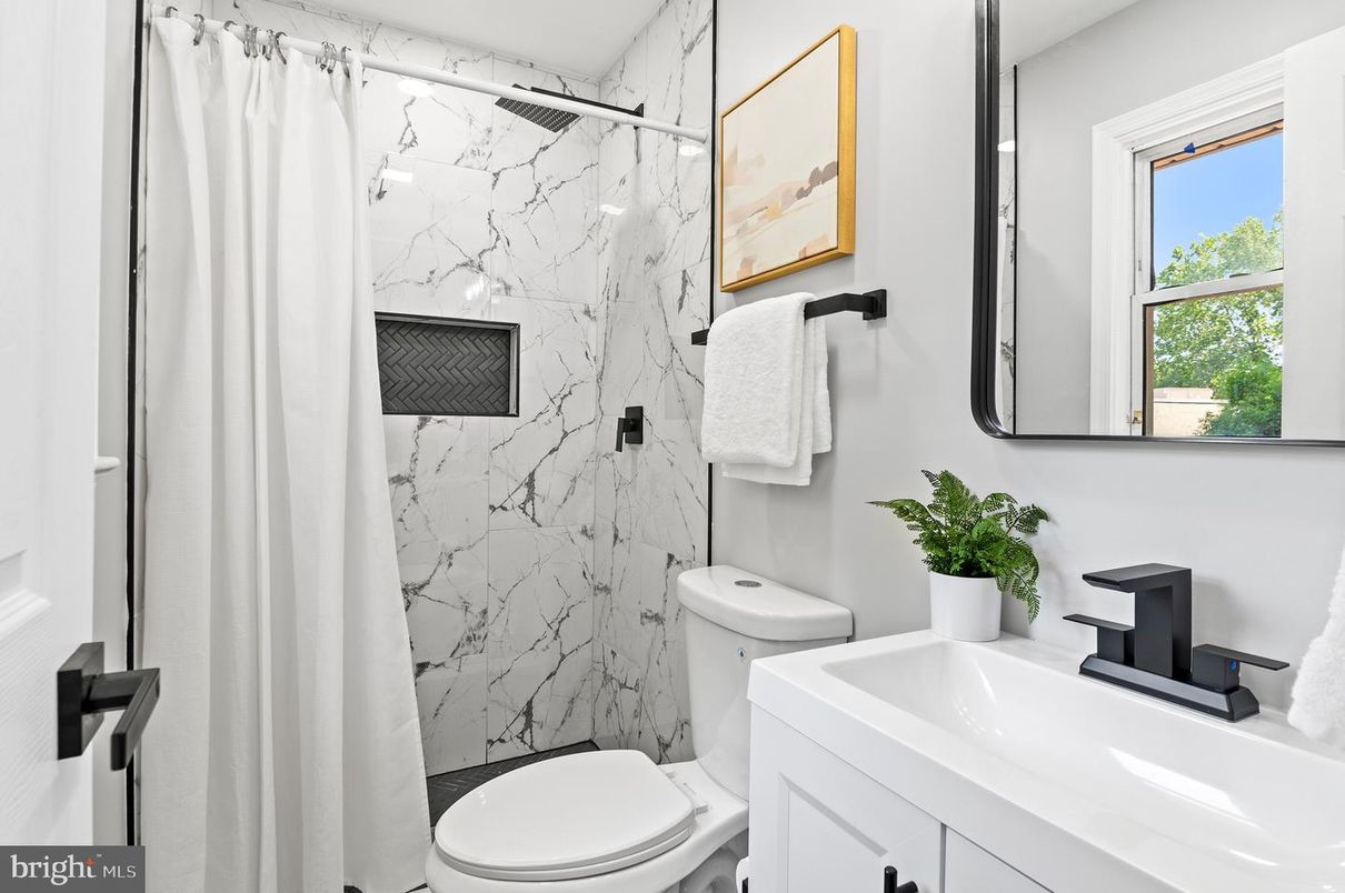 Bathroom, Interior, Marble Walls