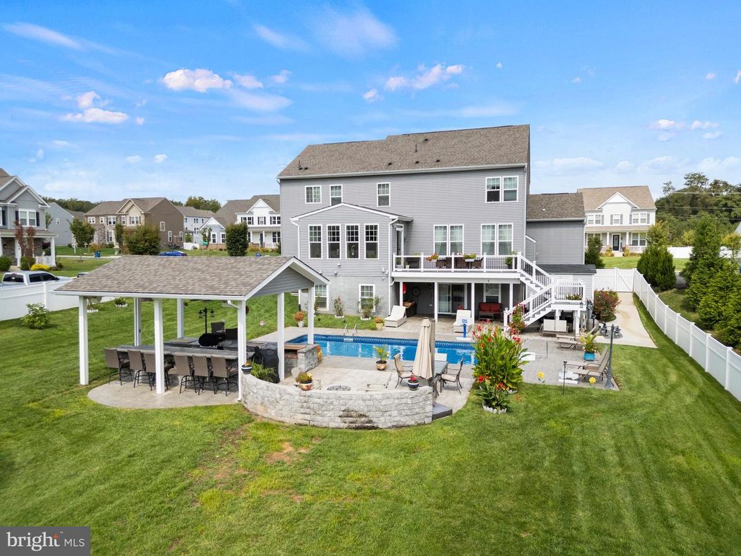 Backyard, Exterior, Pool
