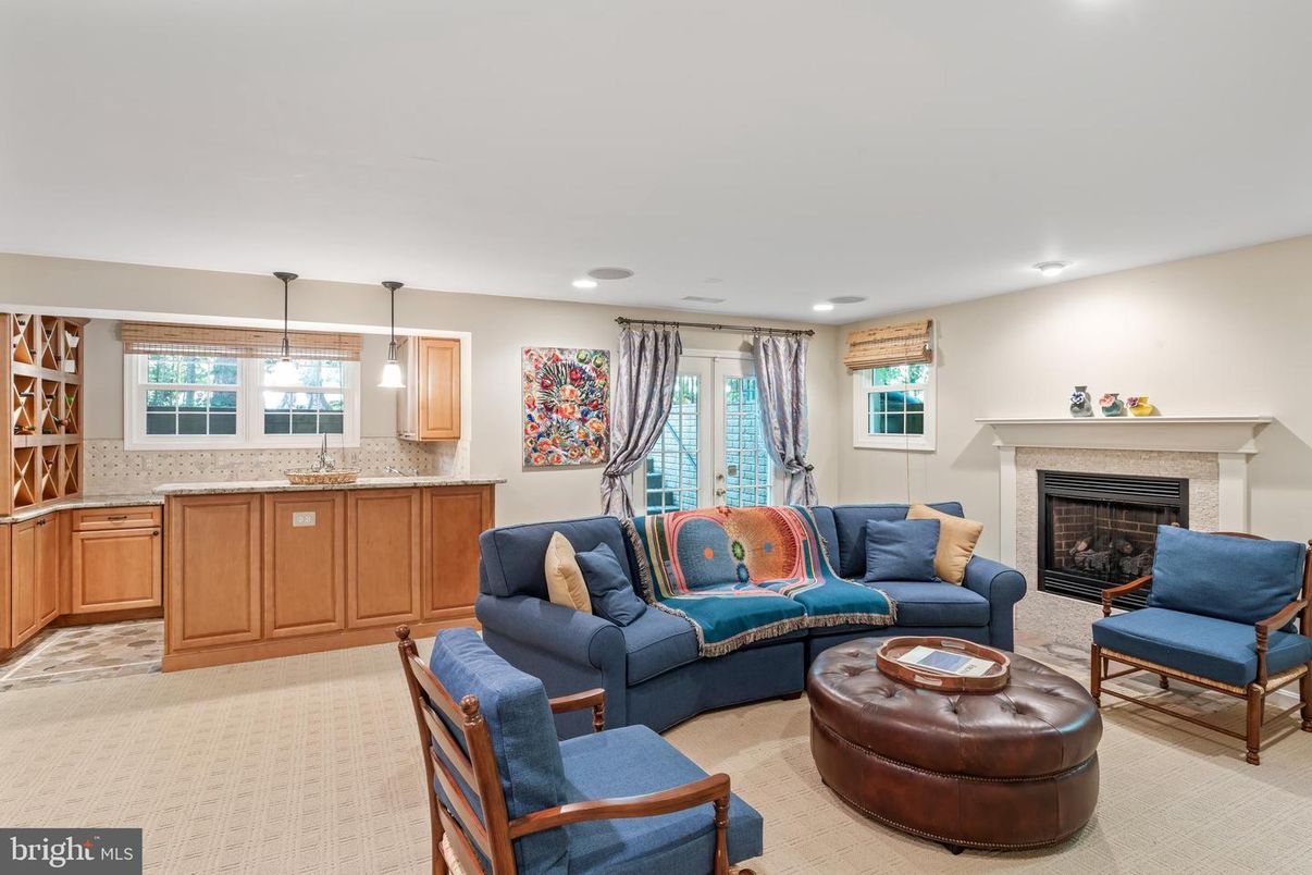 Fireplace, Interior, Living room, Pendant Lights, Recessed Lighting