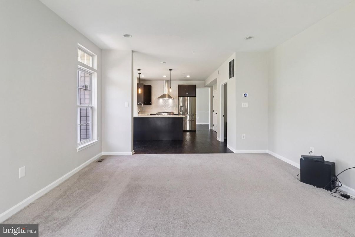 Empty room, Interior, Kitchen, Pendant Lights, Recessed Lighting, Stainless Steel Appliances