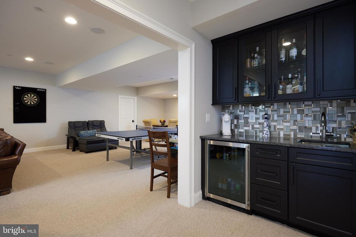 Game Room, Interior, Recessed Lighting