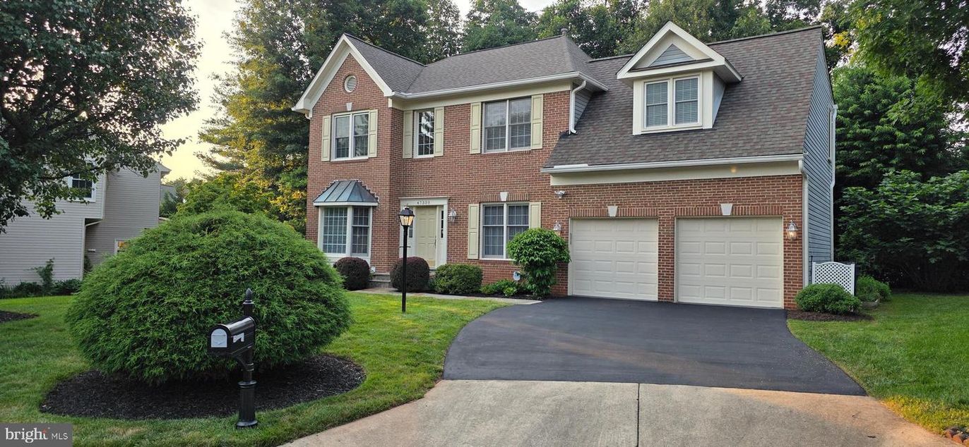 Attached, Exterior, Facade, Brick Facade, Brick Traditional