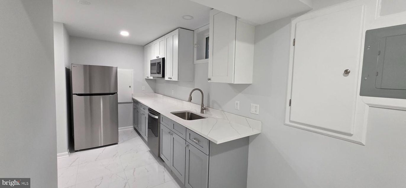 Interior, Kitchen, Marble, Recessed Lighting
