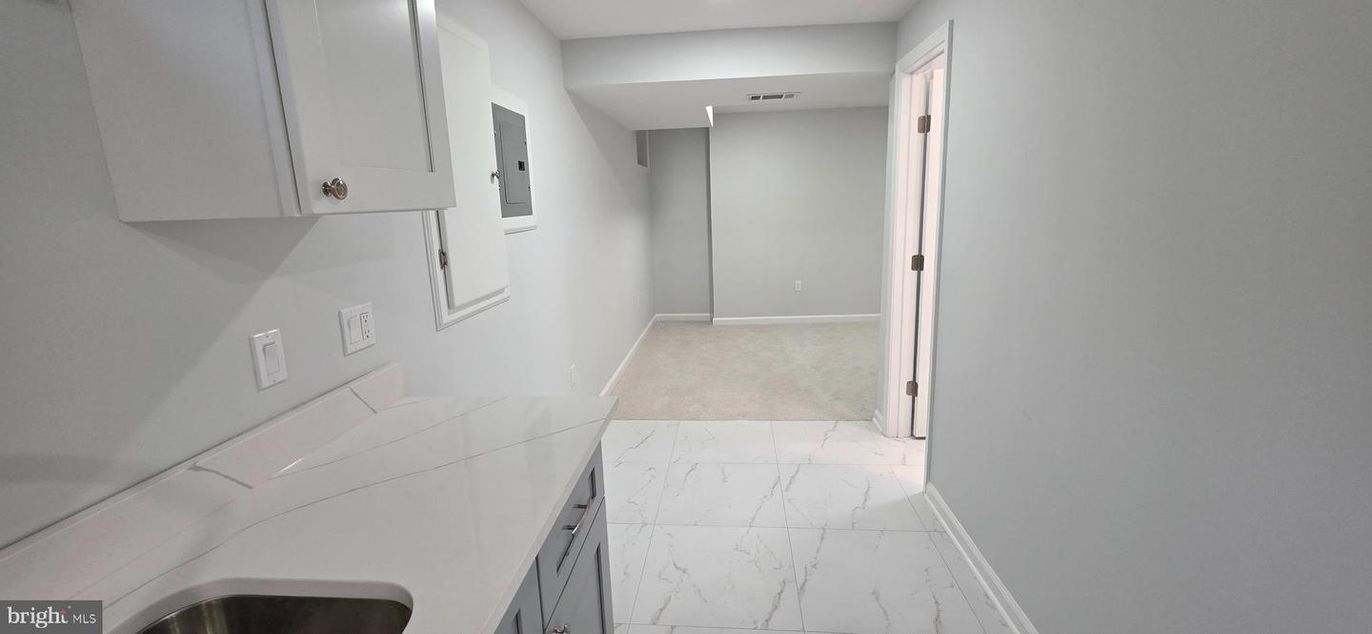 Interior, Marble, Recessed Lighting