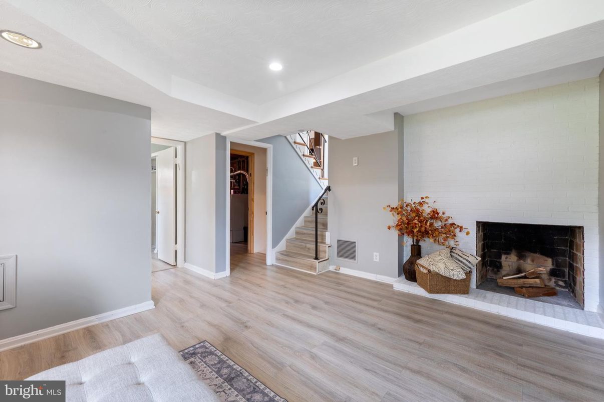 Fireplace, Interior, Recessed Lighting, Wood Texture Flooring