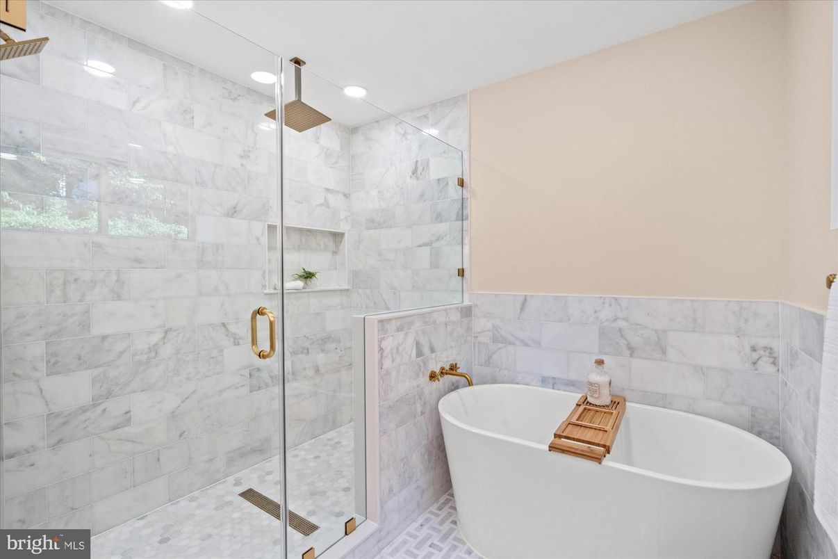 Bathroom, Free Standing Baths, Glass Shower, Interior, Marble Walls, Recessed Lighting