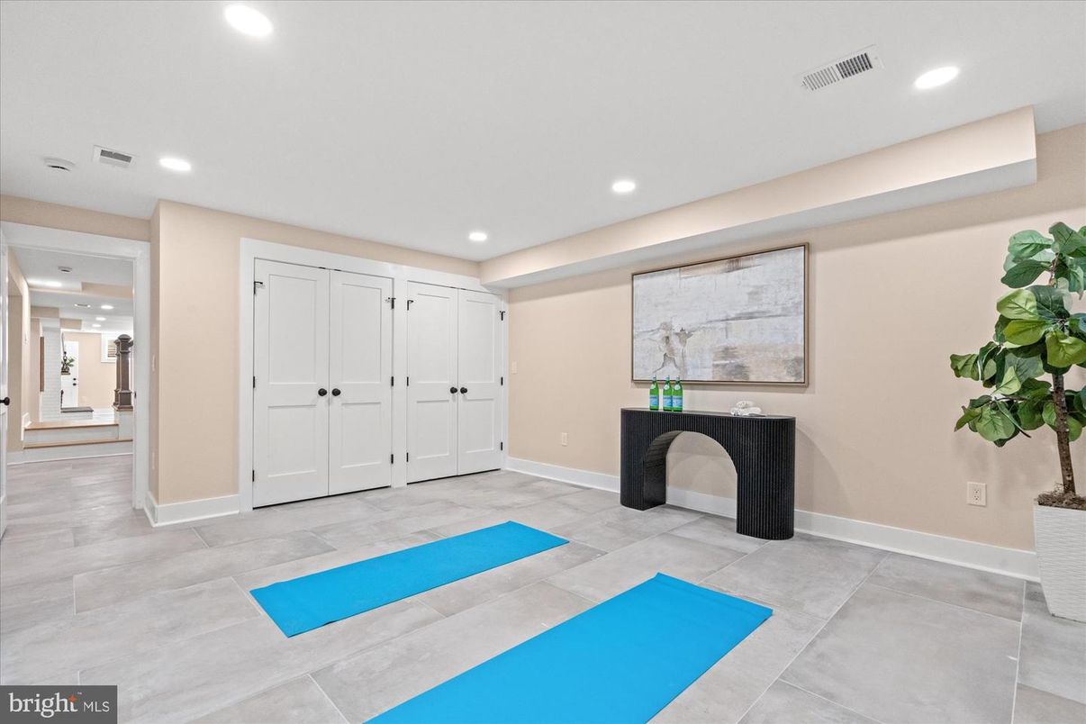 Interior, Recessed Lighting