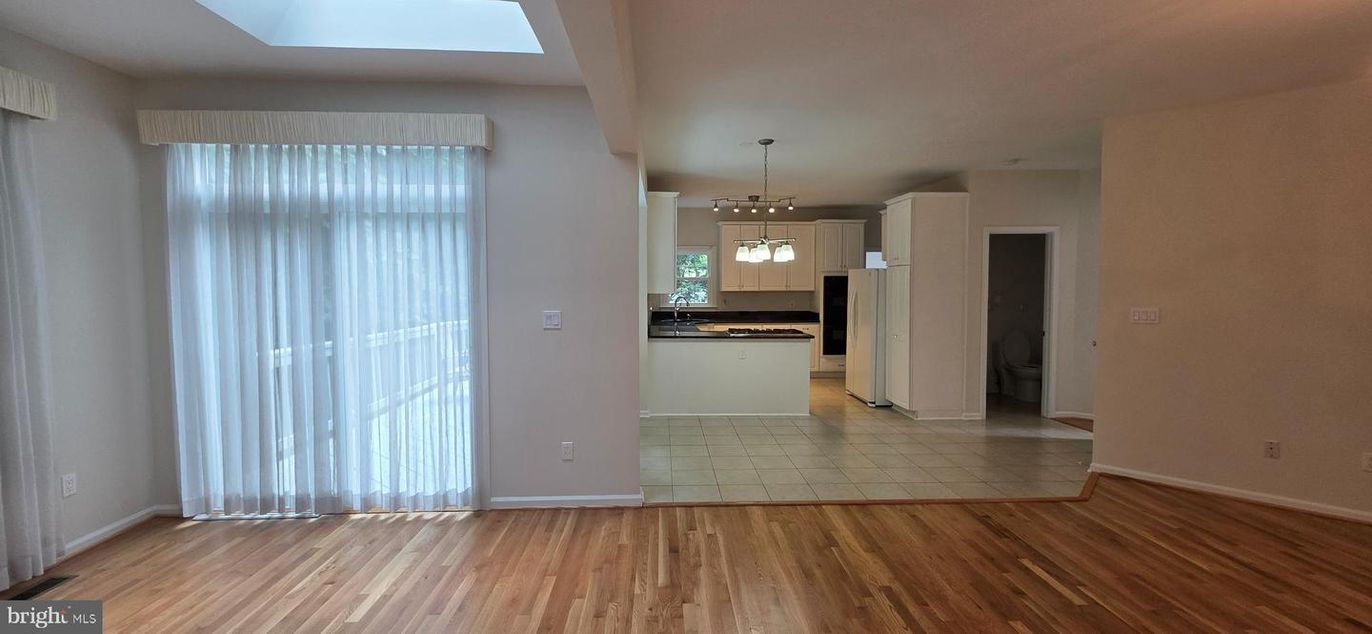 Empty room, Interior, Kitchen, Pendant Lights, Wood Texture Flooring