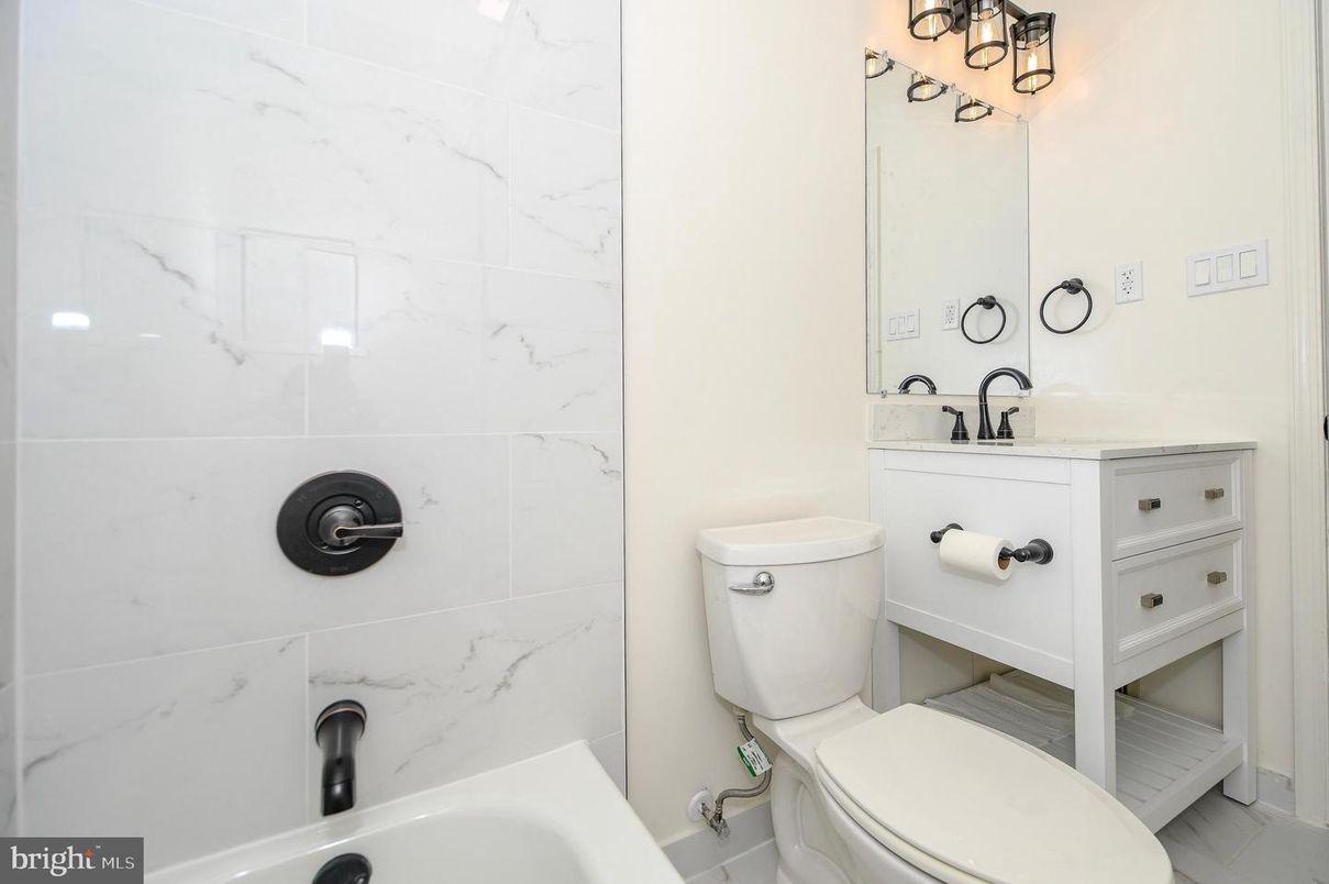 Bathroom, Interior, Marble Walls