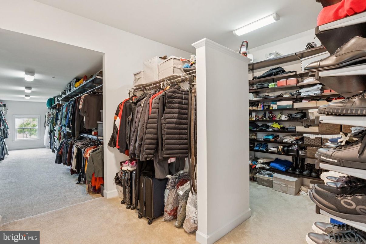 Interior, Walk-in Closets