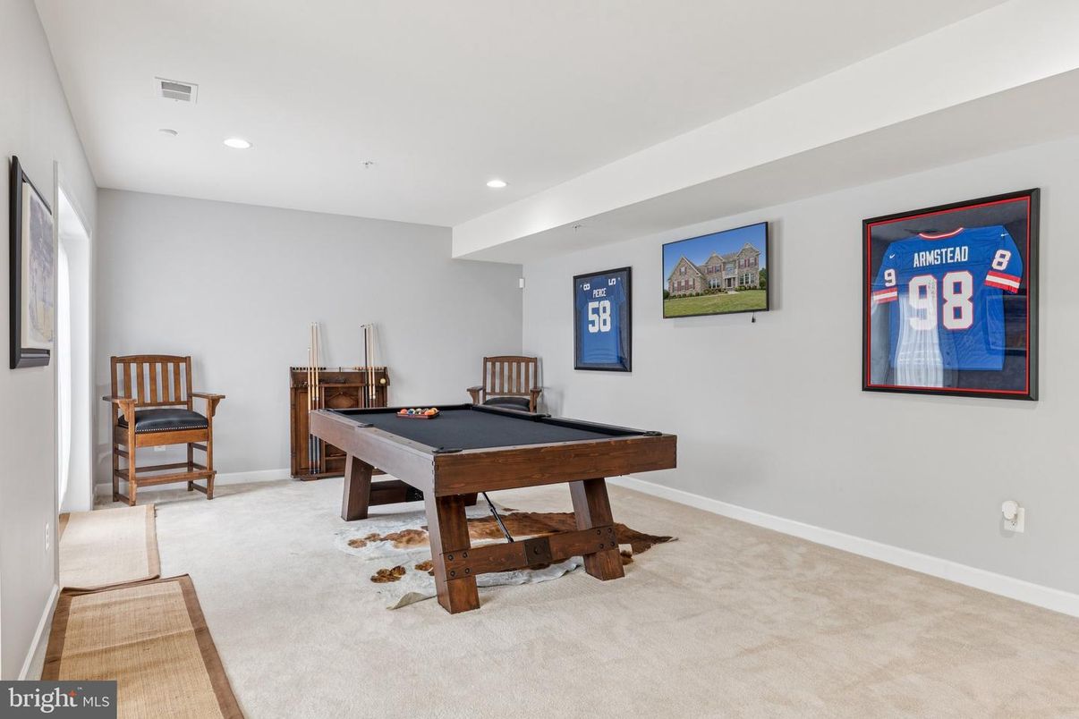 Billiard Table, Game Room, Interior, Recessed Lighting