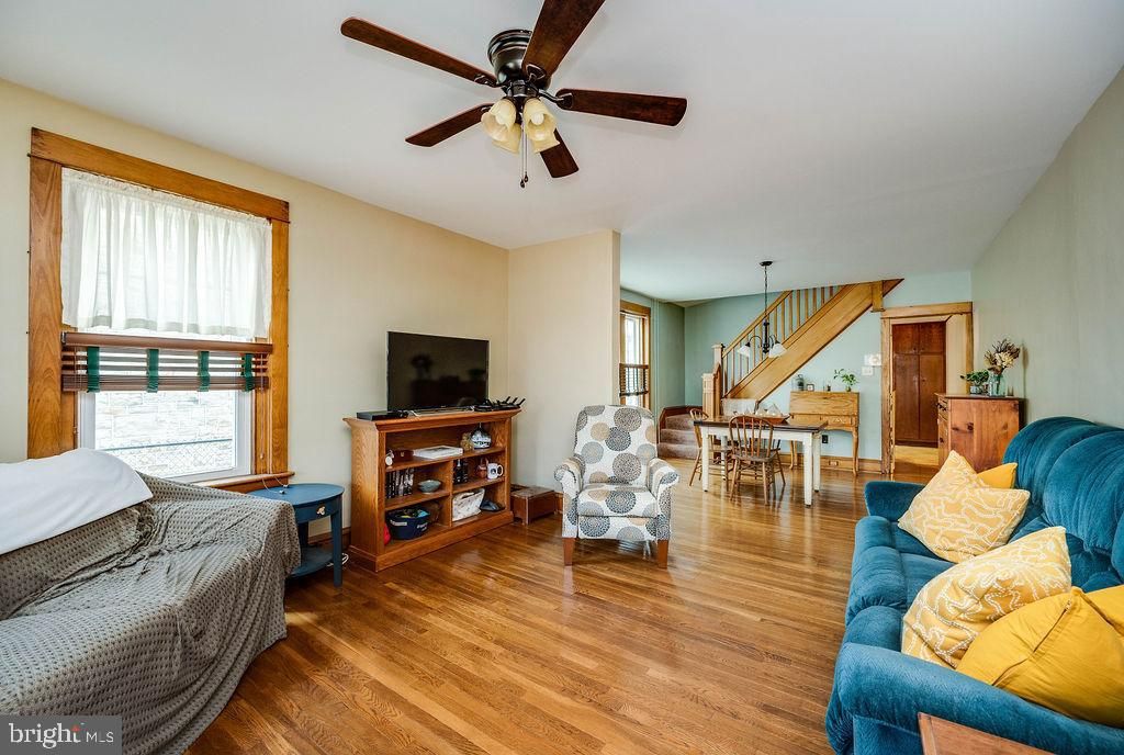Dining room, Interior, Living room, Pendant Lights, Wood Texture Flooring