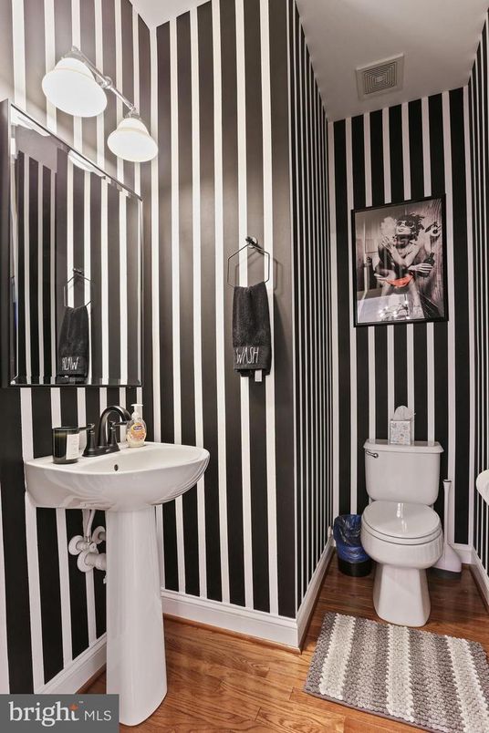 Bathroom, Interior, Pendant Lights, Wood Texture Flooring