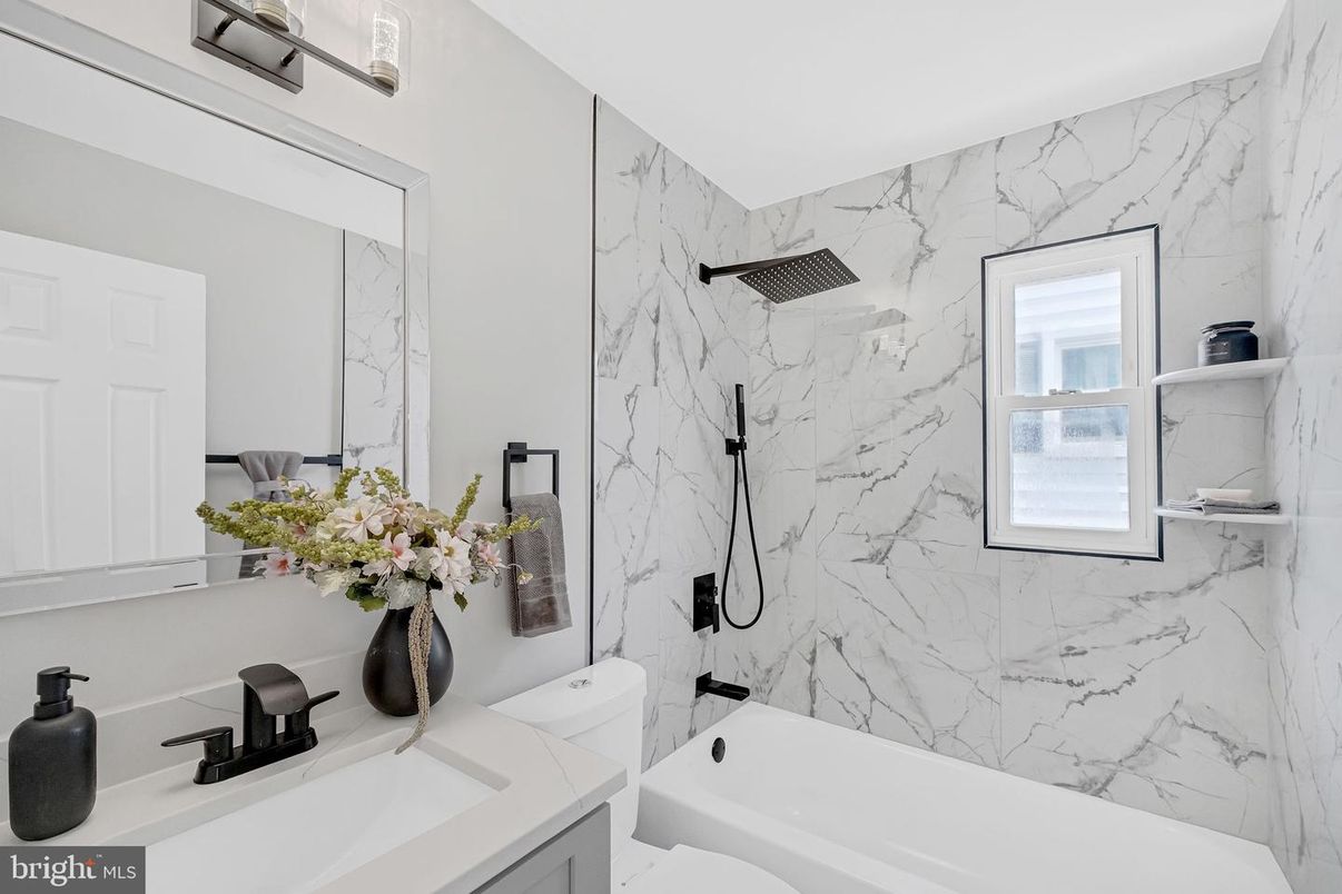 Bathroom, Interior, Marble Walls