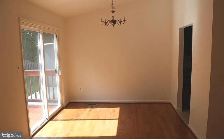 Chandelier, Empty room, Interior, Wood Texture Flooring