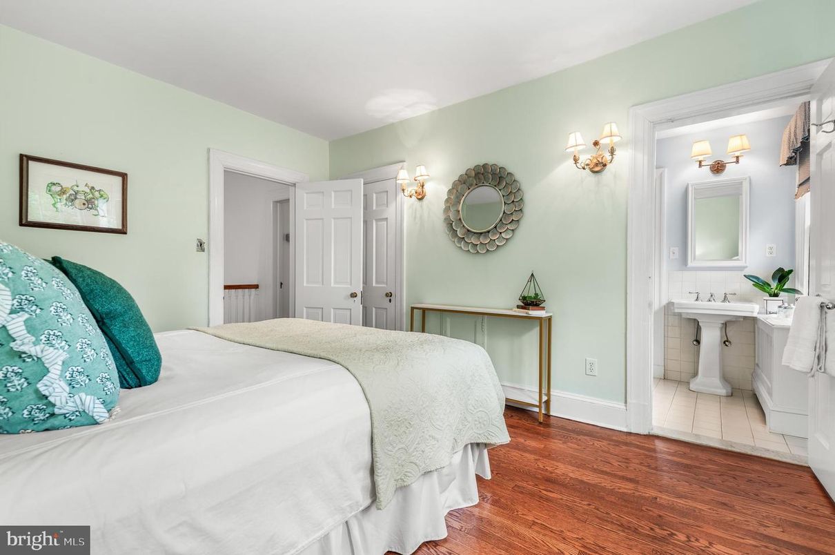 Bathroom, Bedroom, Interior, Wood Texture Flooring