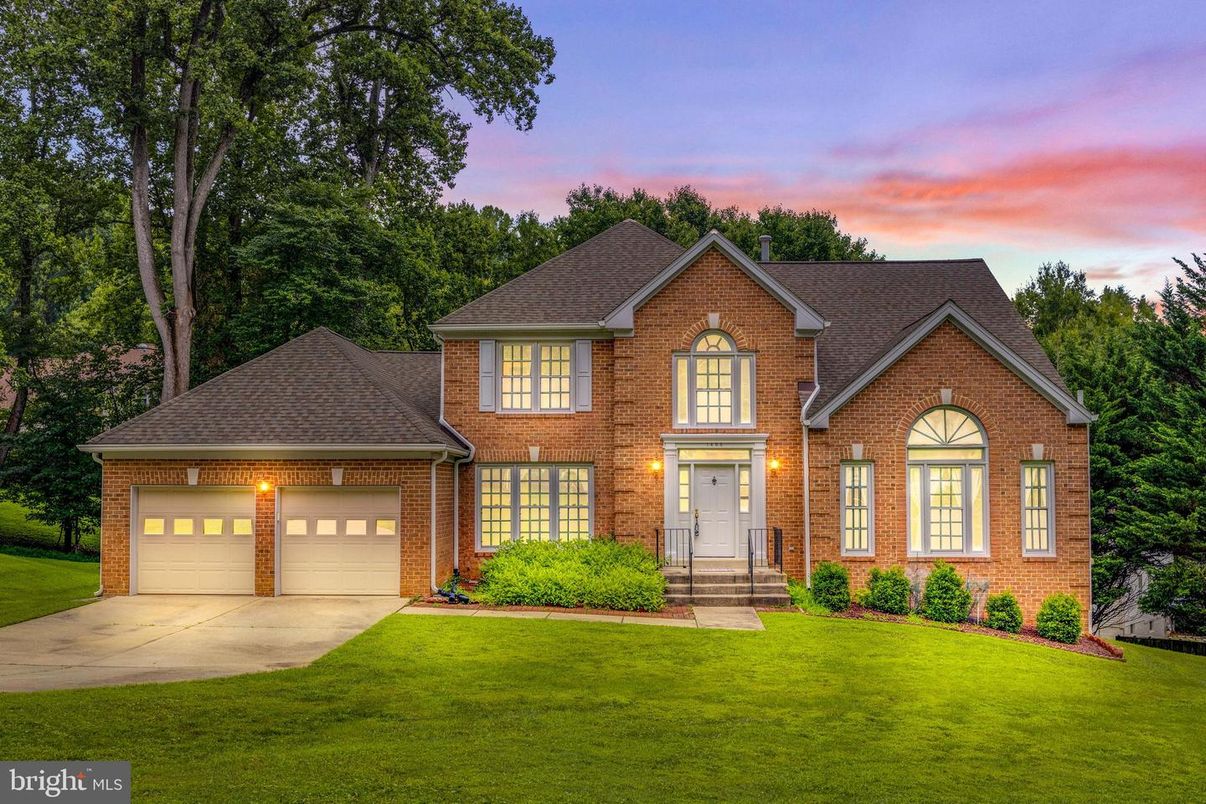 Attached, Exterior, Facade, Brick Facade, Brick Traditional