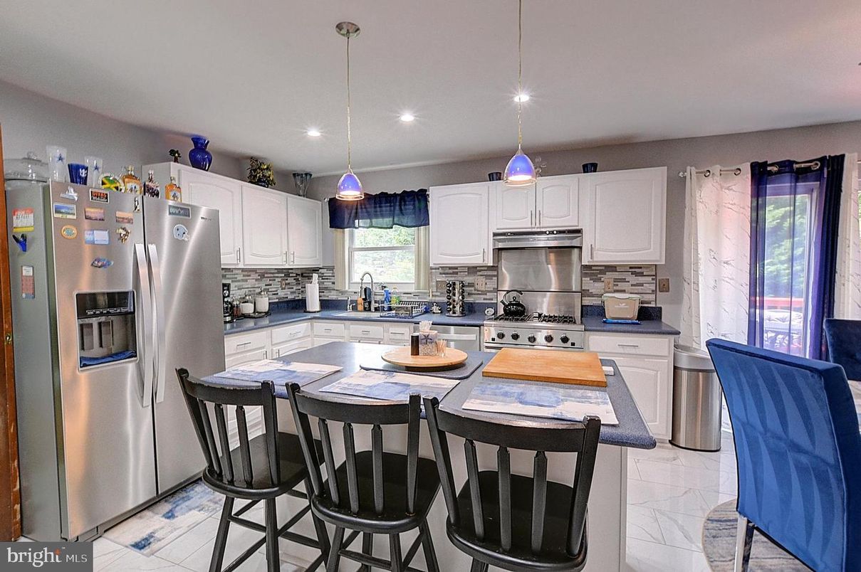 Interior, Kitchen, Marble, Pendant Lights, Recessed Lighting, Stainless Steel Appliances
