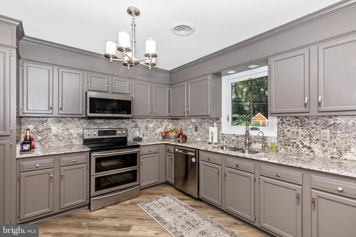 Chandelier, Interior, Kitchen, Stainless Steel Appliances, Wood Texture Flooring