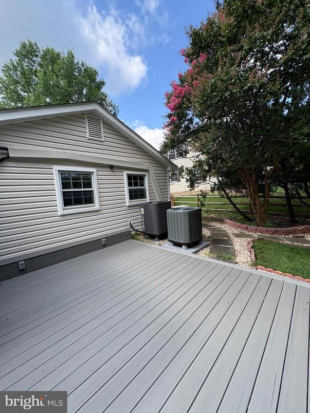Exterior, Hot Tub