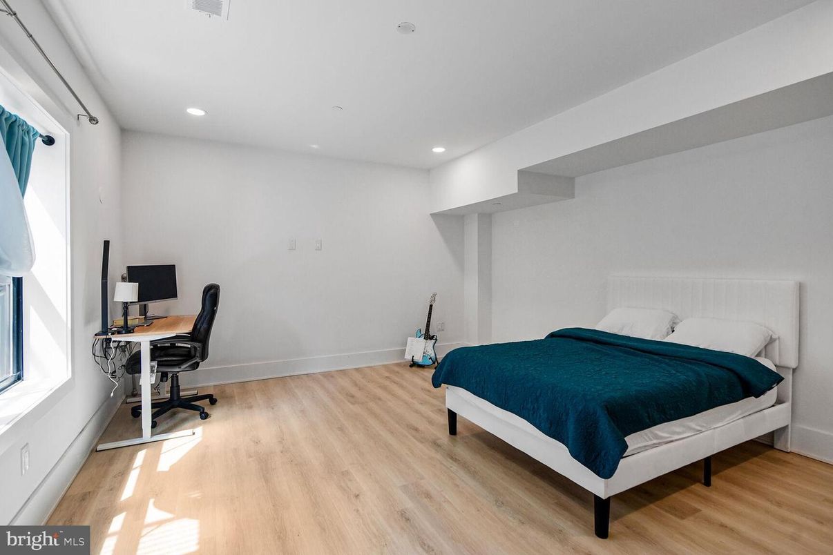 Bedroom, Home Office, Interior, Recessed Lighting, Wood Texture Flooring