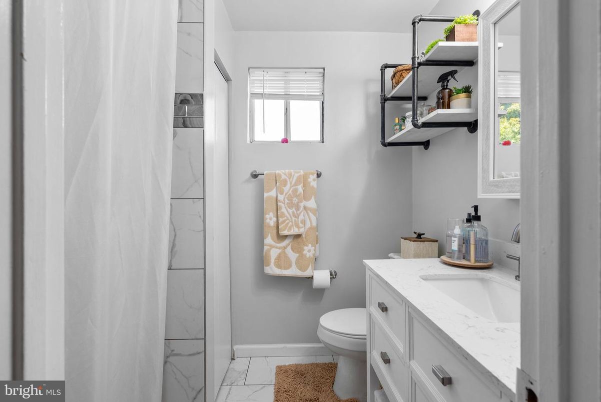 Bathroom, Interior, Marble, Marble Walls