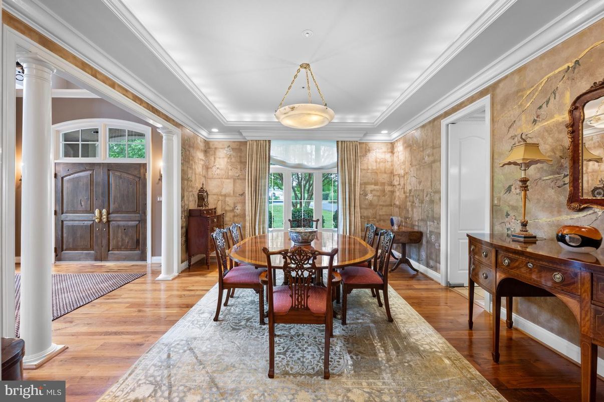 Dining room, Interior, Recessed Lighting, Wood Texture Flooring