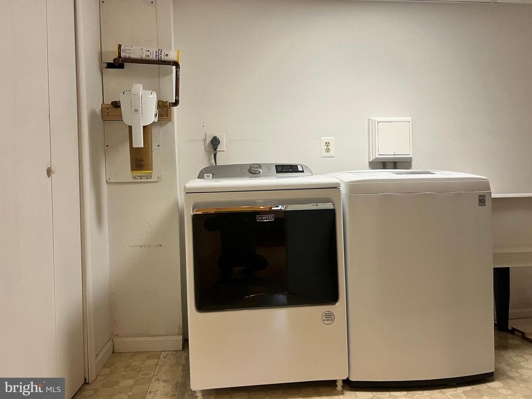 Interior, Washer