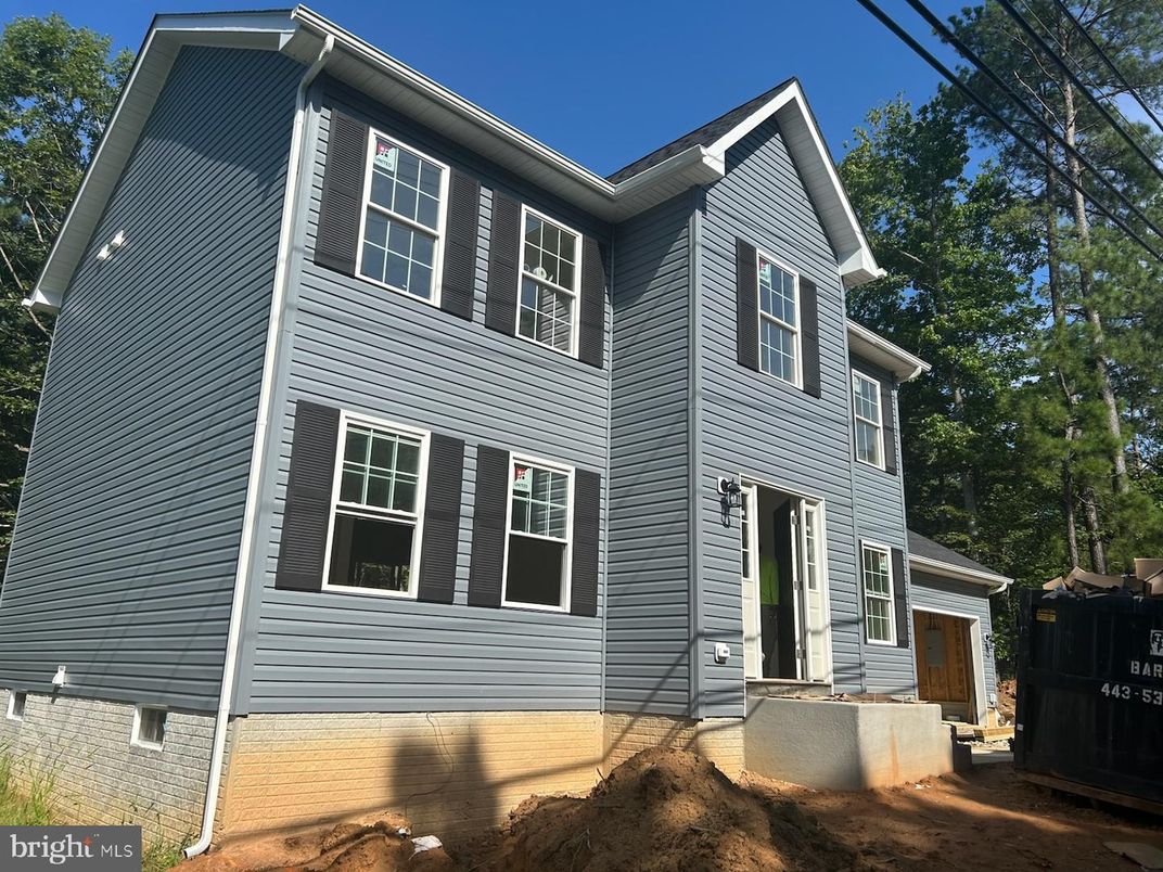 Exterior, Facade, Rowhouse