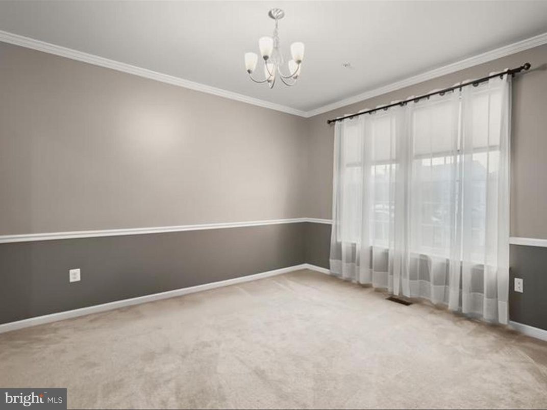 Chandelier, Empty room, Interior