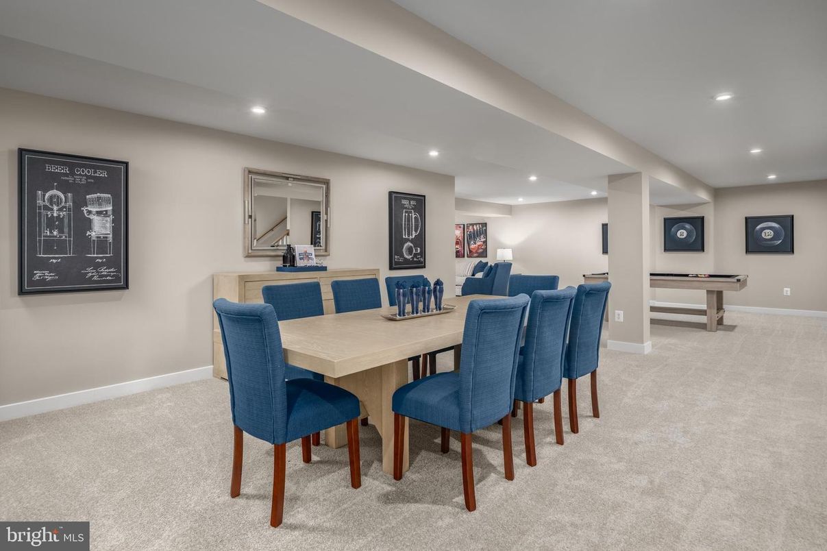 Billiard Table, Dining room, Game Room, Interior, Recessed Lighting
