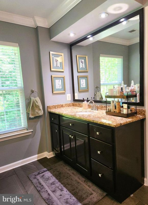 Bathroom, Interior, Recessed Lighting, Wood Texture Flooring
